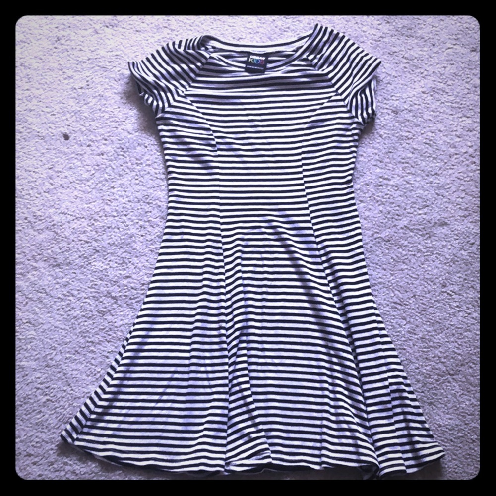 Beautiful striped dress from urban kids